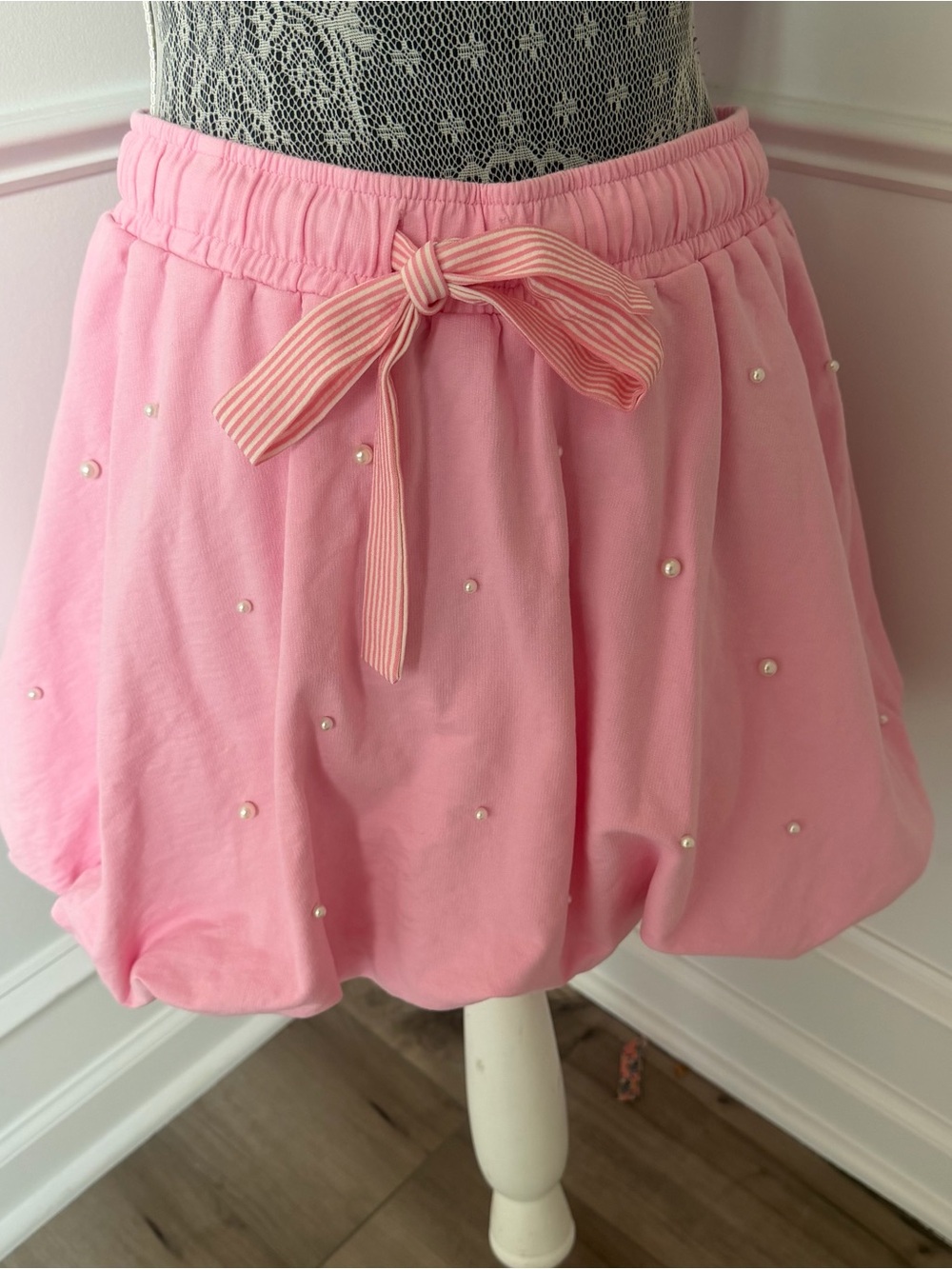 Peach Love California Women’s Pink Pearl Bubble Skirt Size L